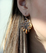 Load image into Gallery viewer, Black Mother of Pearl Flower Earrings Alana Douvros Jewelry