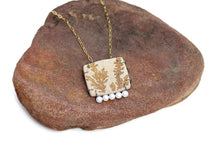 Load image into Gallery viewer, Dendritic Sandstone Necklace with Freshwater Pearls Alana Douvros Jewelry