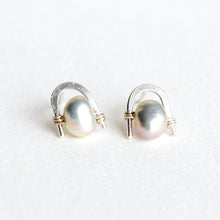 Load image into Gallery viewer, Grey Freshwater Pearl Staple Studs