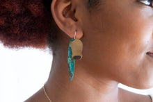 Load image into Gallery viewer, Gum Nut Earrings