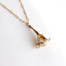 Load image into Gallery viewer, Cat Vertebrae Necklace