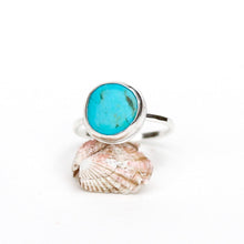 Load image into Gallery viewer, Simple Turquoise Bezel Ring